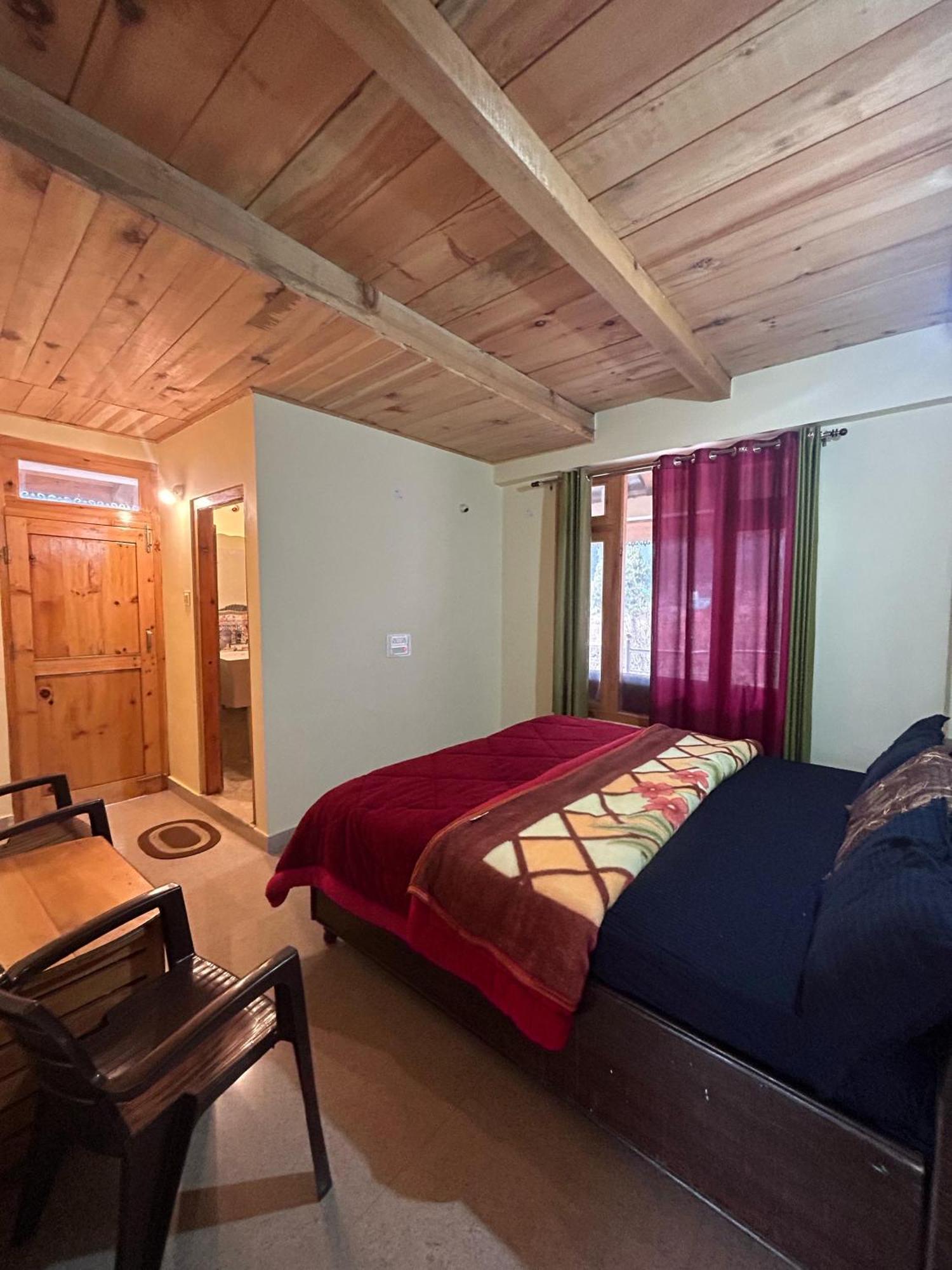 New Brahma Cafe Guest House Kalgha 외부 사진