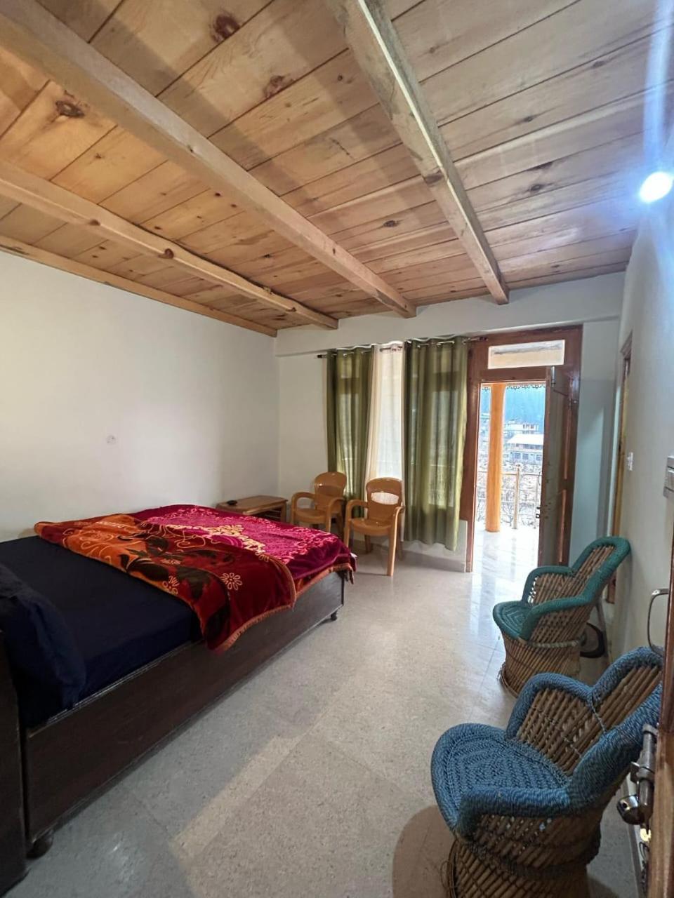New Brahma Cafe Guest House Kalgha 외부 사진